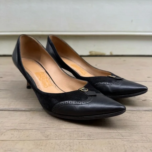 Salvatore Ferragamo Neissa pumps in black suede and leather shoes size 7.5 B - Picture 2 of 16